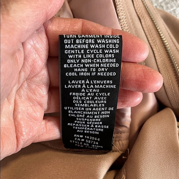 7 For All Mankind Brown Taupe Women's Dressy Bermudas, Size 10 - Picture 6 of 7